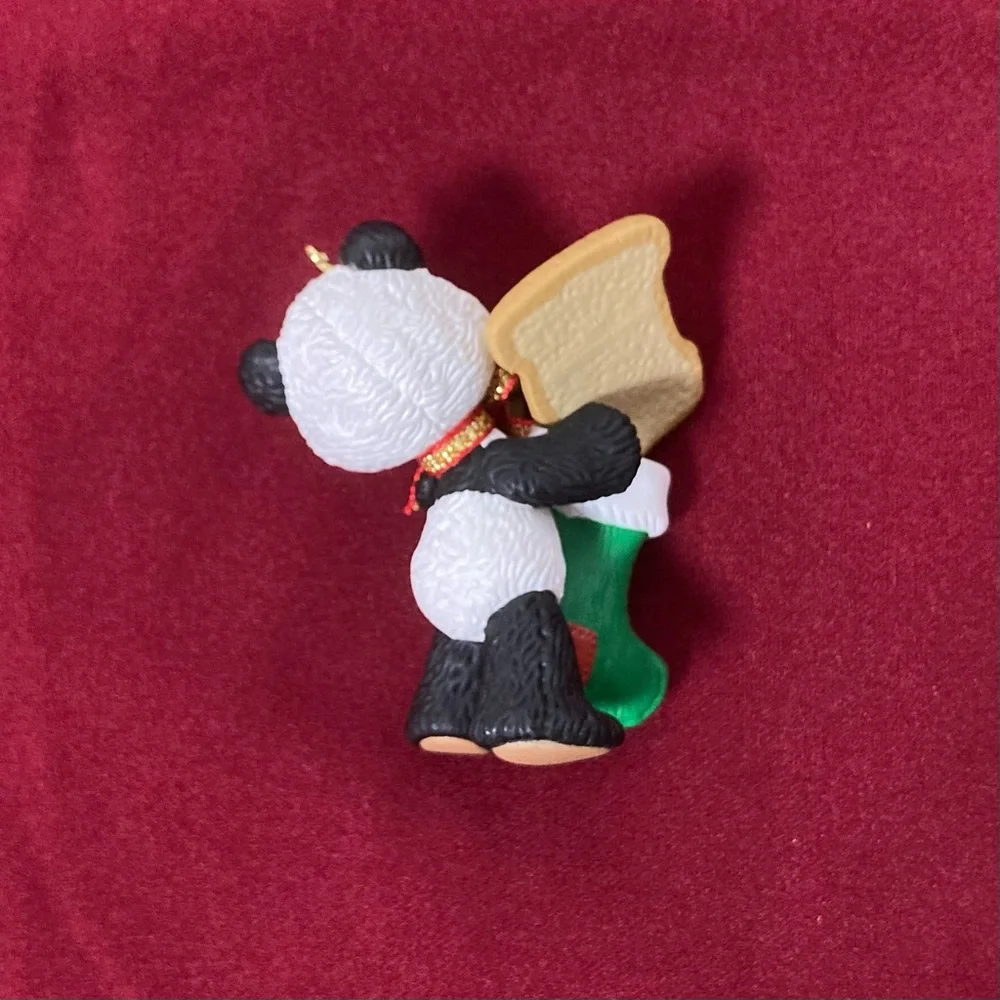 💚 Vintage Hallmark Keepsake ornament Child’s Fourth Christmas 1998 Teddy Bear